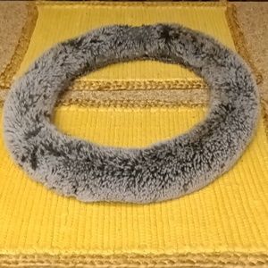 Steer wheel cover 14"x15" gray  thick fuzzy New